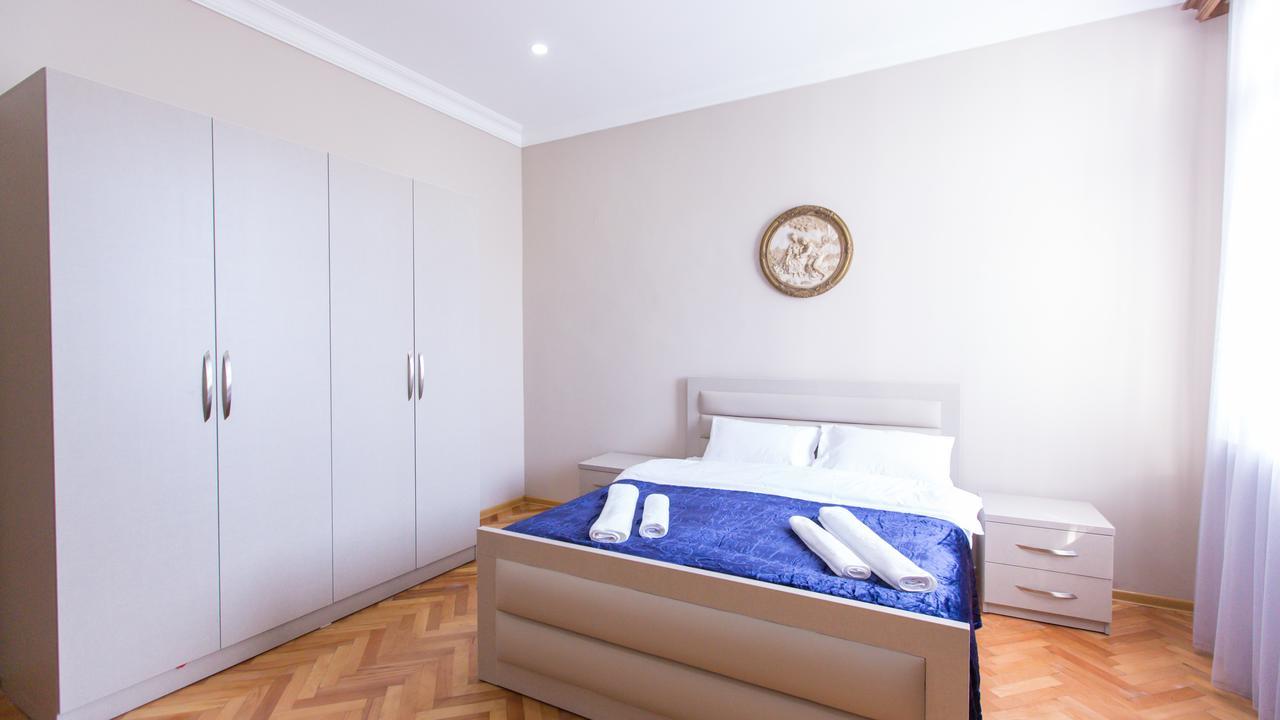 באטומי Hotel Cattaleya מראה חיצוני תמונה